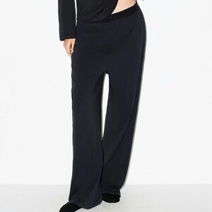 SKIMS NWT Boyfriend Loose Knit Pants - Onyx - Small